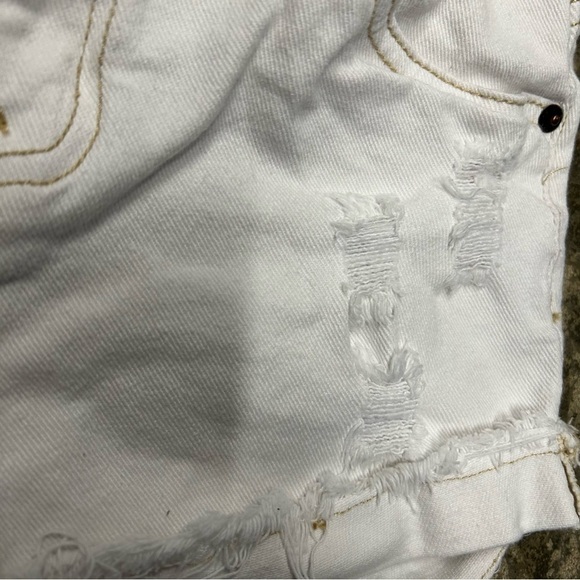 Lucky Brand White Riley Shorts Size Girls 14 Rolled Hem EUC Distressed - Picture 6 of 7